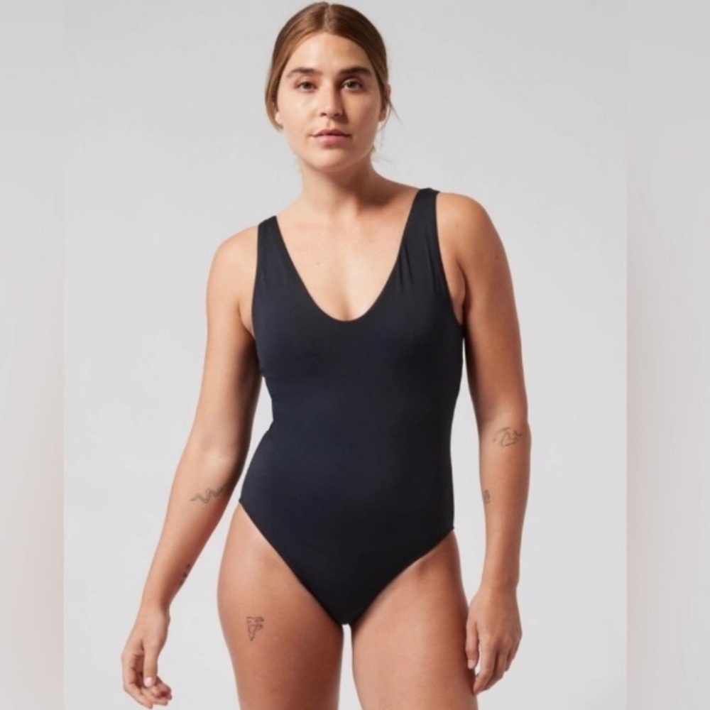 NWT! Athleta Black Seychelles One Piece Swimsuit - Size XS 🤿531214